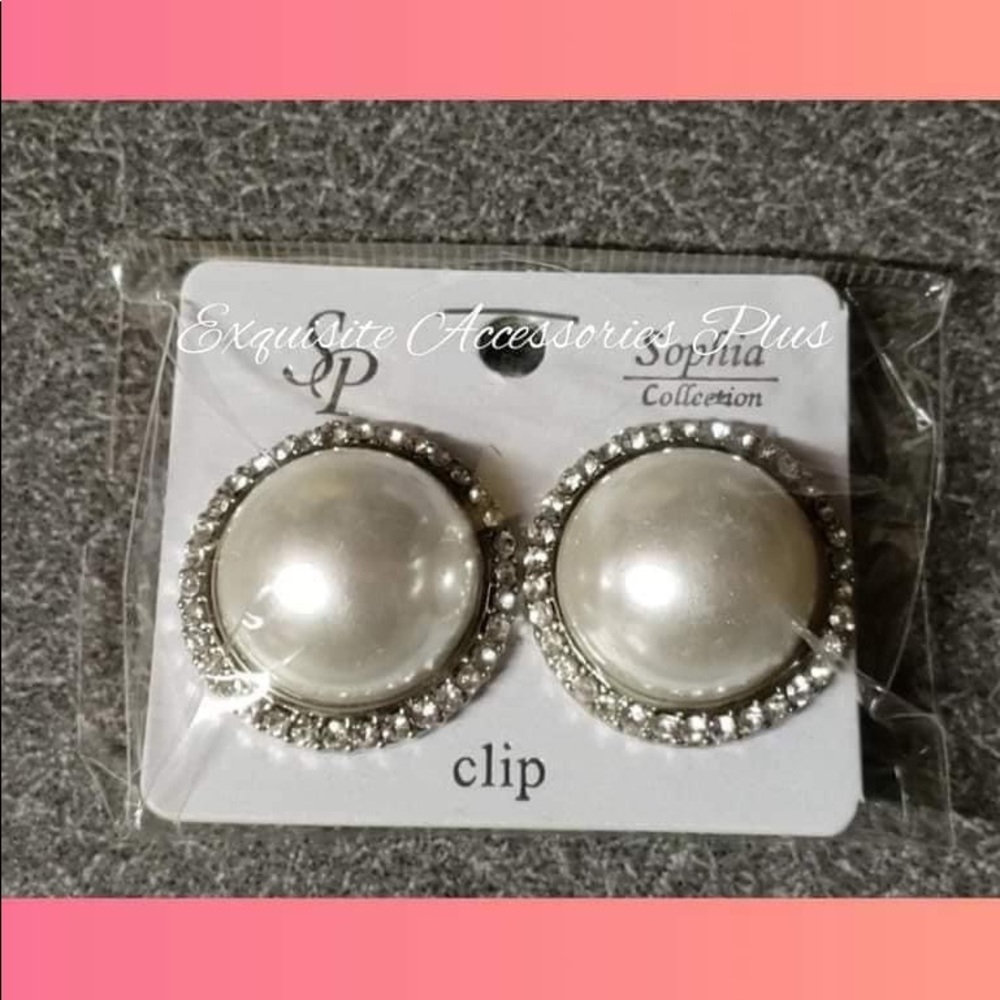 Pearl Rhinestone Earrings: Clip On